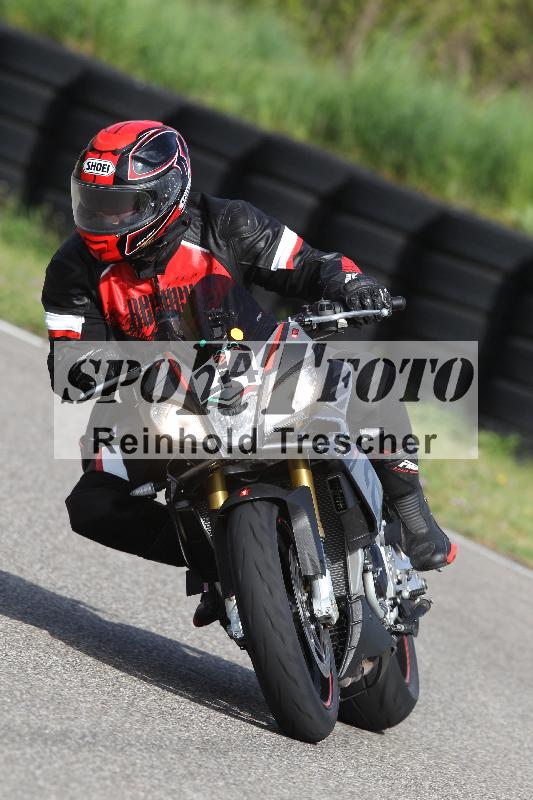 /Archiv-2025/10 23.04.2025 Cornu Master School ADR/gruen-vert/24